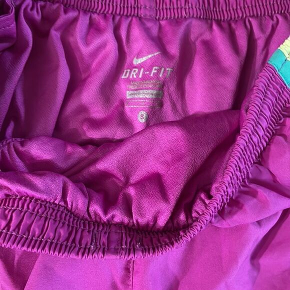 Nike DriFit Tempo Running Shorts Purple S - Picture 3 of 4